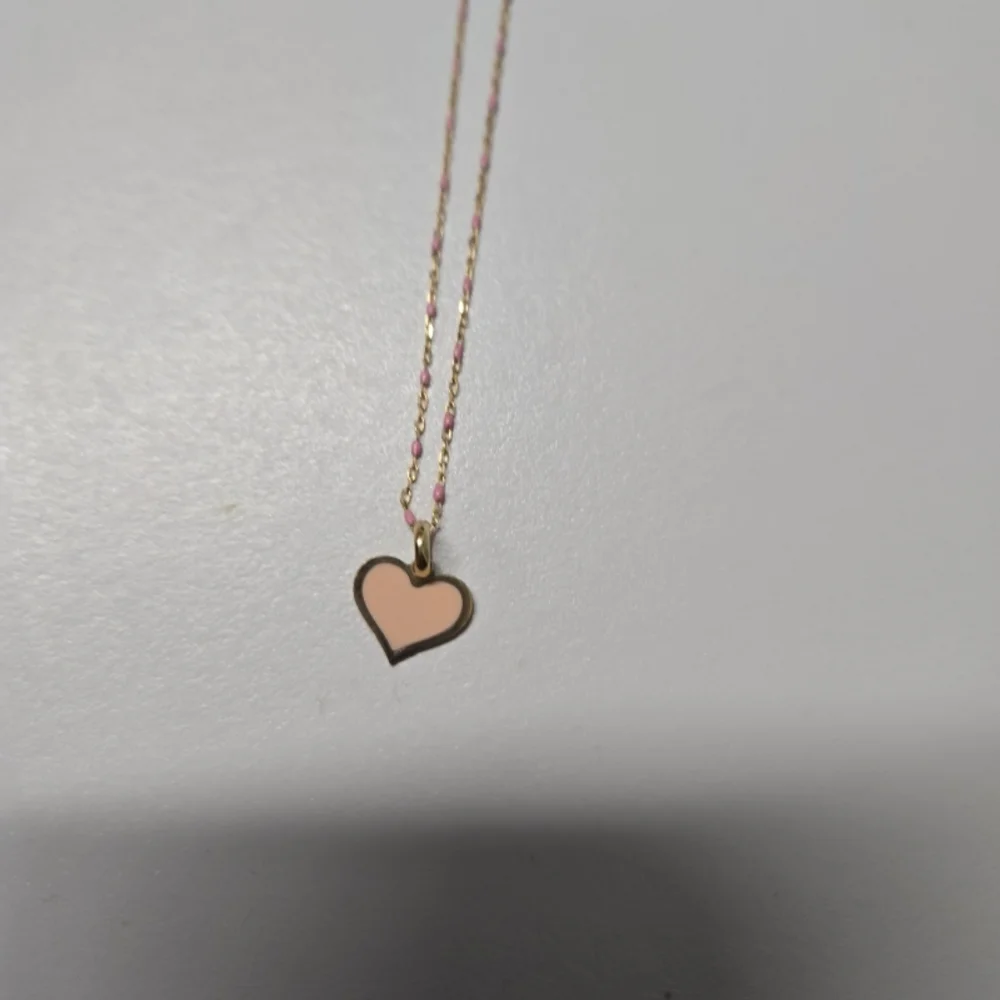 Gold Heart Pendant Necklace - Picture 3 of 3